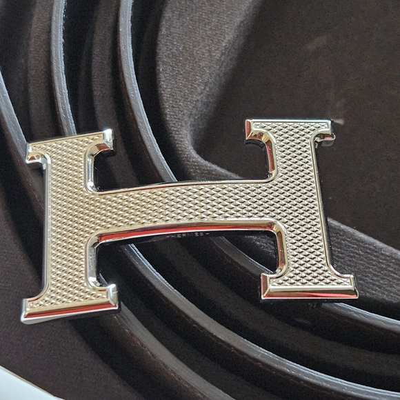 Hermes 32mm Guilloche H Buckle with Reversible Chocolate Brown/Black Belt - Picture 1 of 16